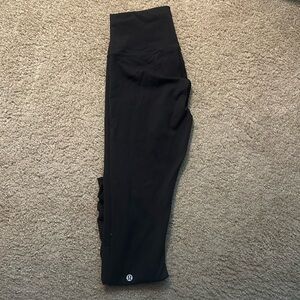 🍋 Black Lululemon Wunder Train Leggings 28”